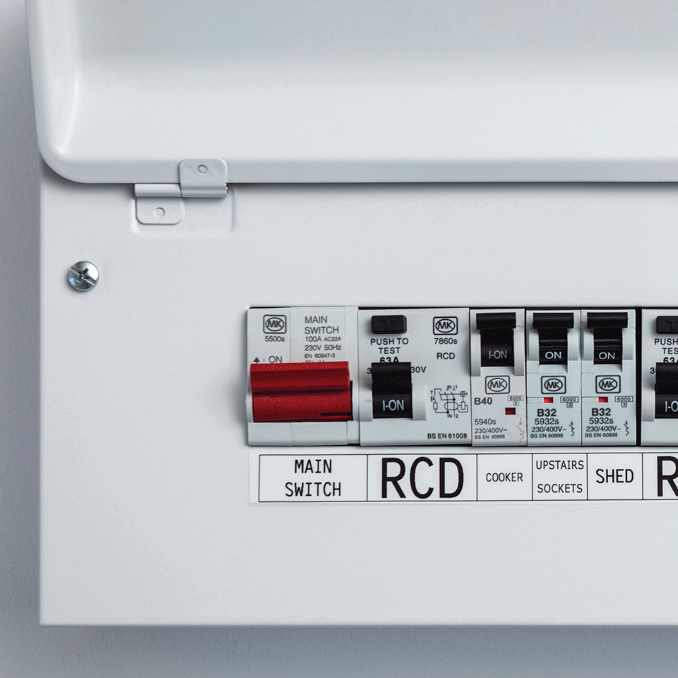Brother PT-E310BTVP Etikettendrucker Wärmeübertragung 180 x 180 DPI 20 mm/sek Verkabelt & Kabellos HSE/TZe Bluetooth QWERTY